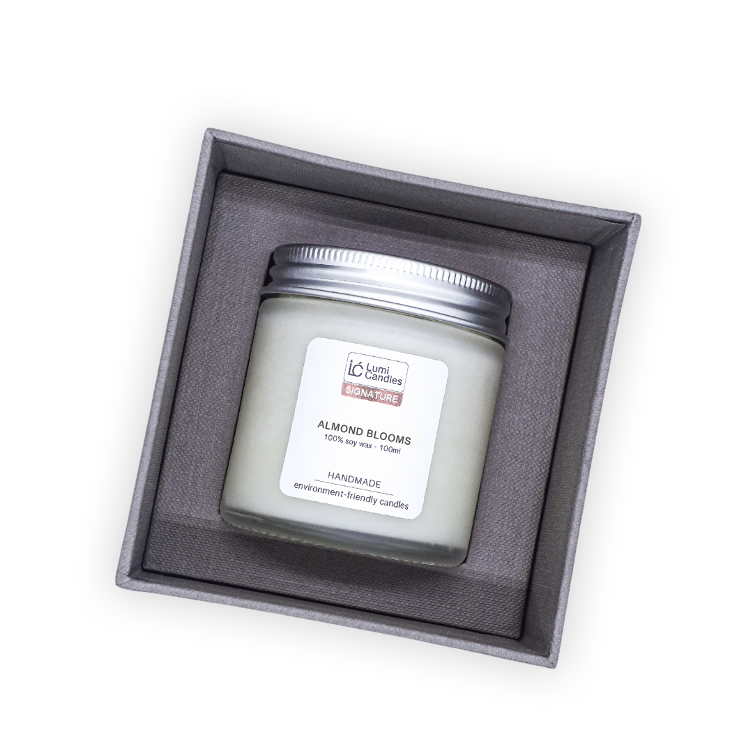 Almond Blooms Scented Soy Candle (100 ml) - Signature Scent